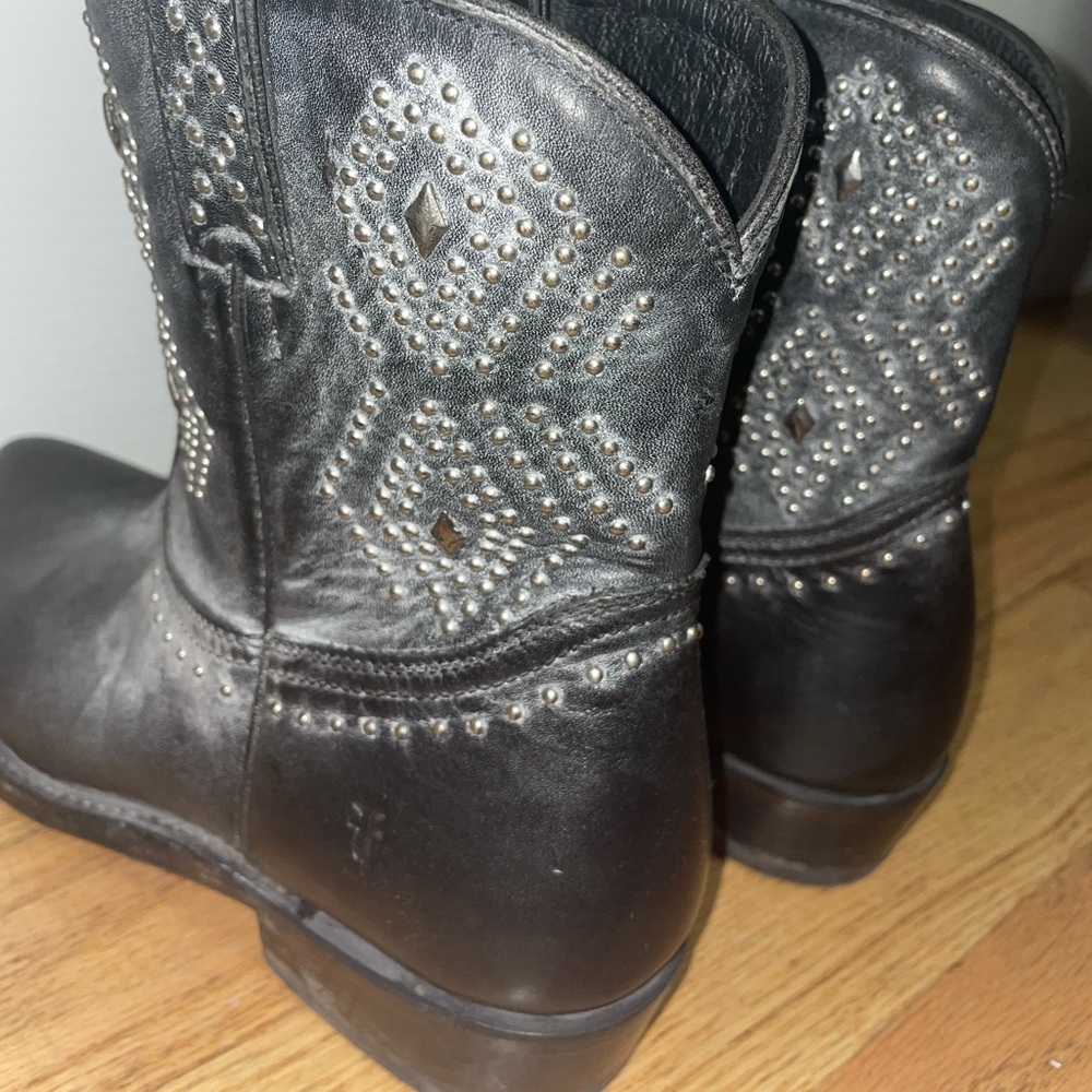 Frye Distressed Black Billy Stud Short Cowboy Boots/Booties - Picture 7 of 9